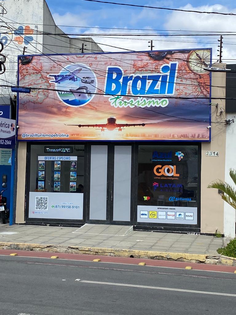 Fé na Estrada: Roteiros de Turismo Religioso de Ônibus no Brasil